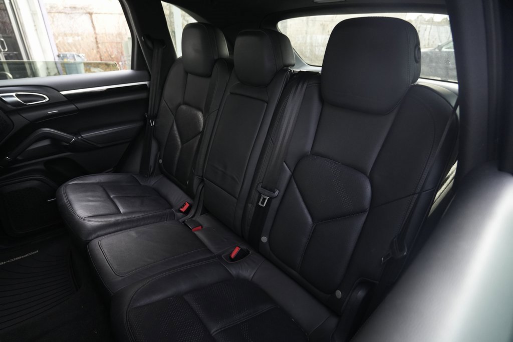 Used 2012 Porsche Cayenne image 20
