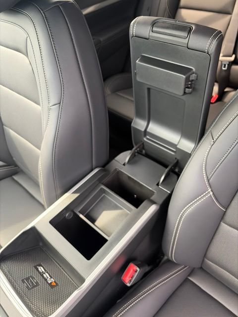 New 2027 GMC Terrain Elevation w/ Elevation Premium Package AWD/4WD image 24