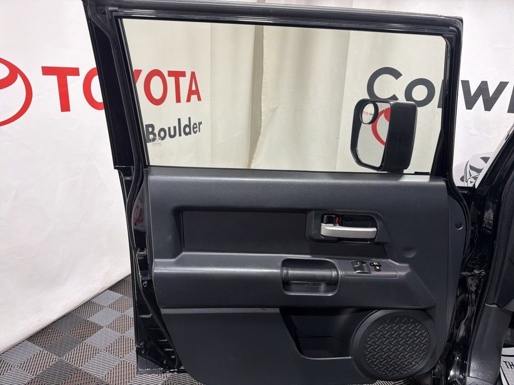 Used 2010 Toyota FJ Cruiser 4WD image 20