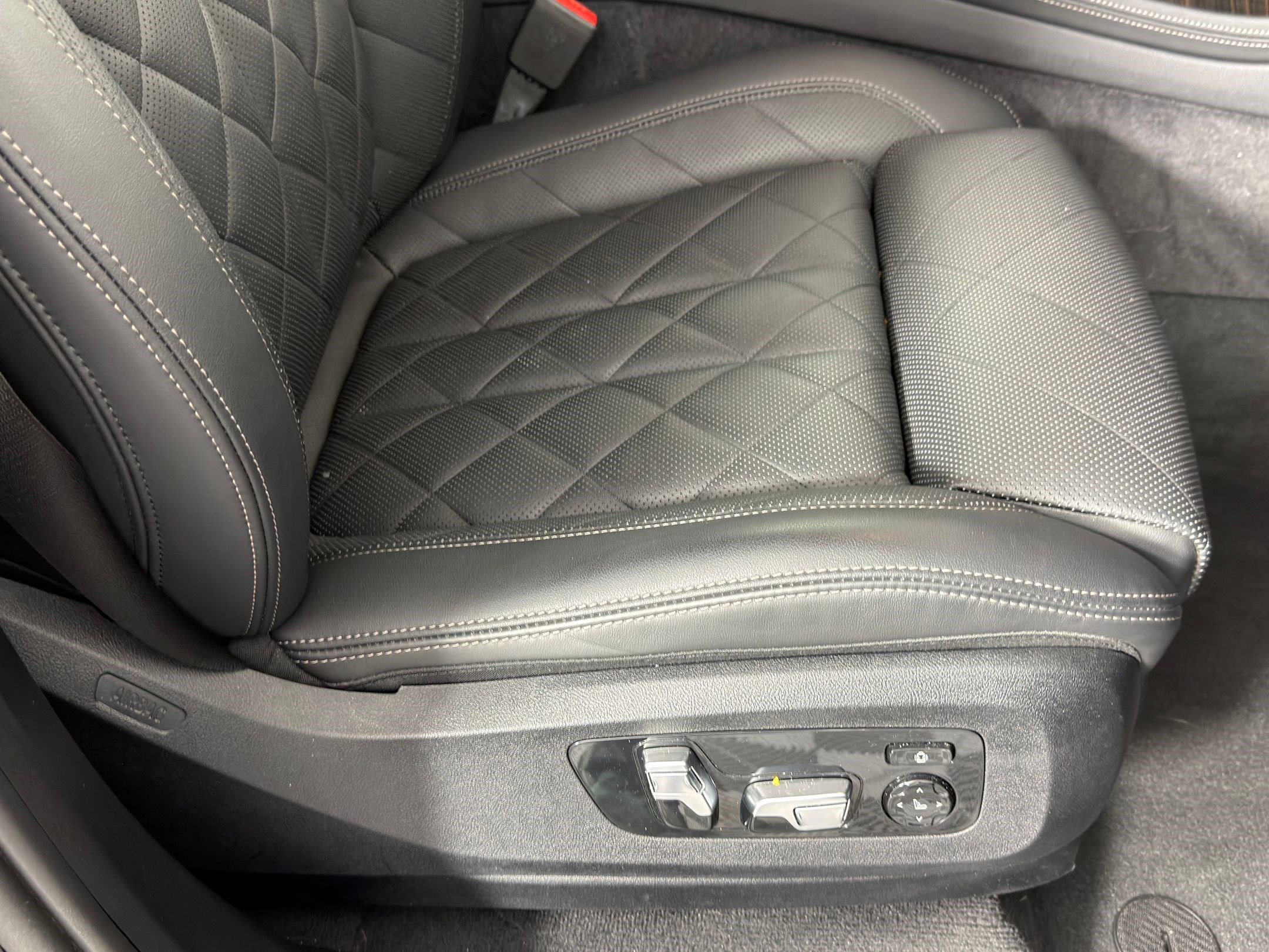 Used 2025 BMW X7 xDrive40i image 33