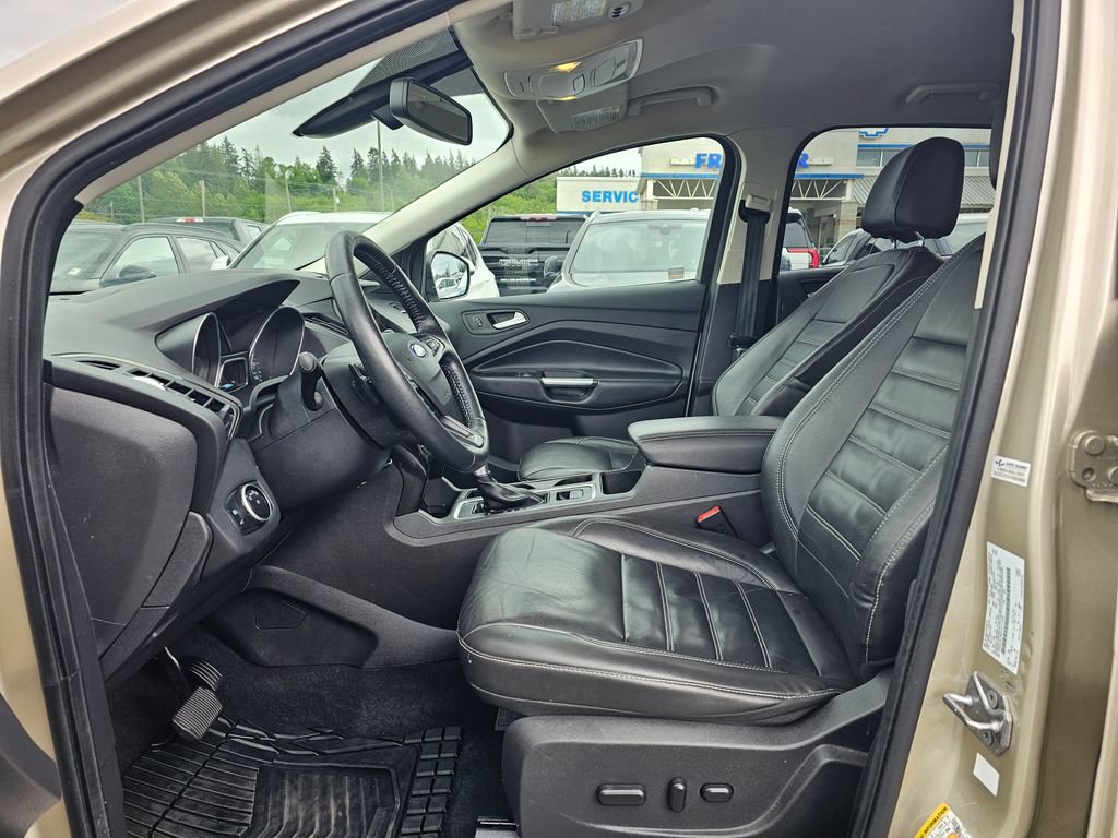 Used 2017 Ford Escape Titanium FWD image 22