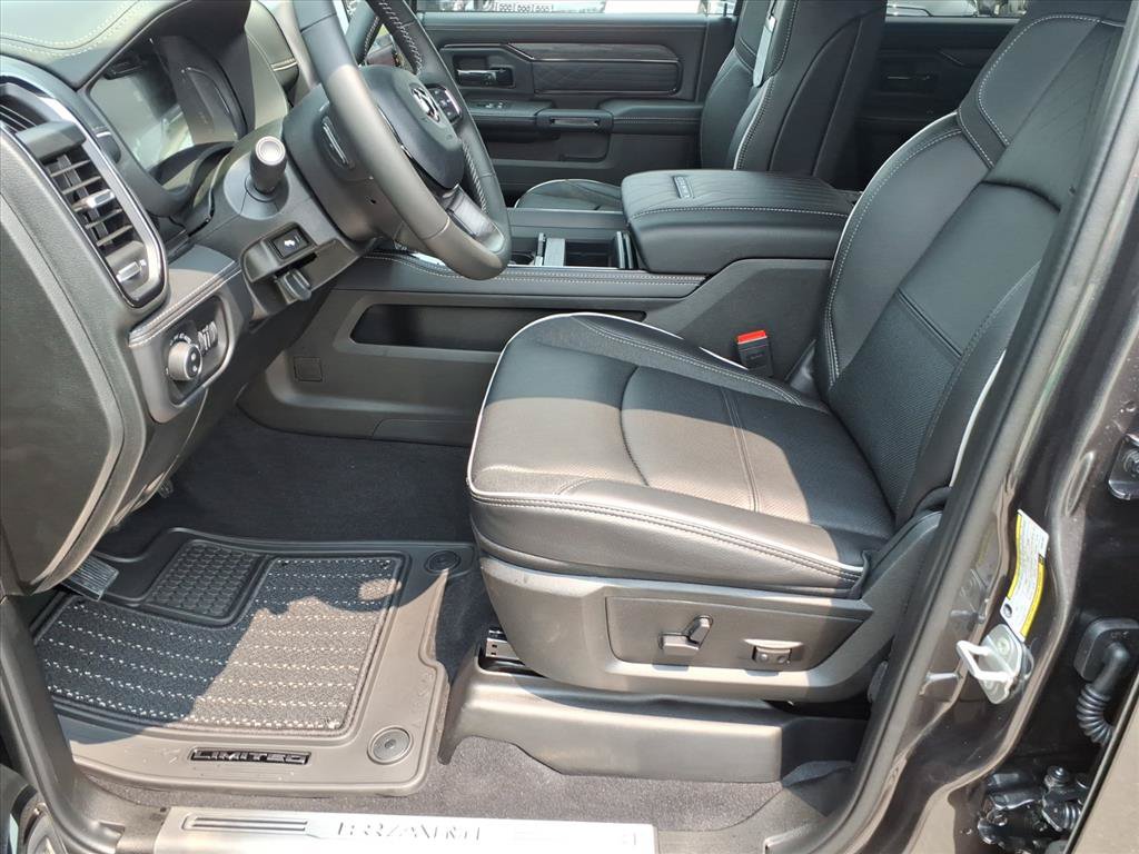 New 2026 RAM 2500 Limited AWD/4WD image 12
