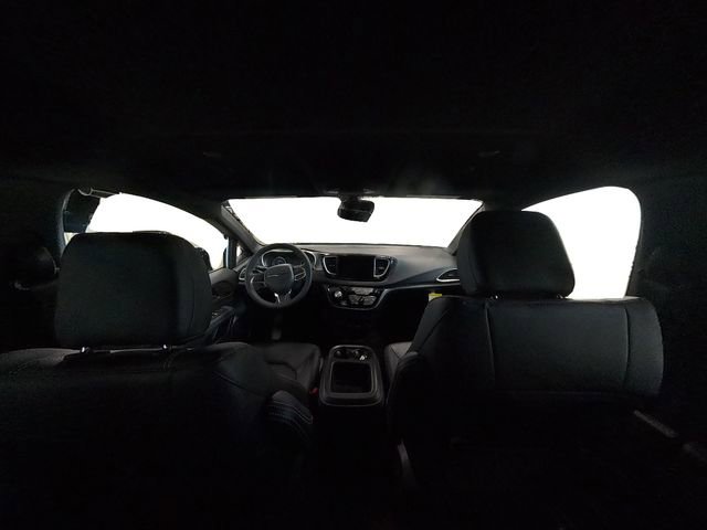 New 2026 Chrysler Voyager LX image 33