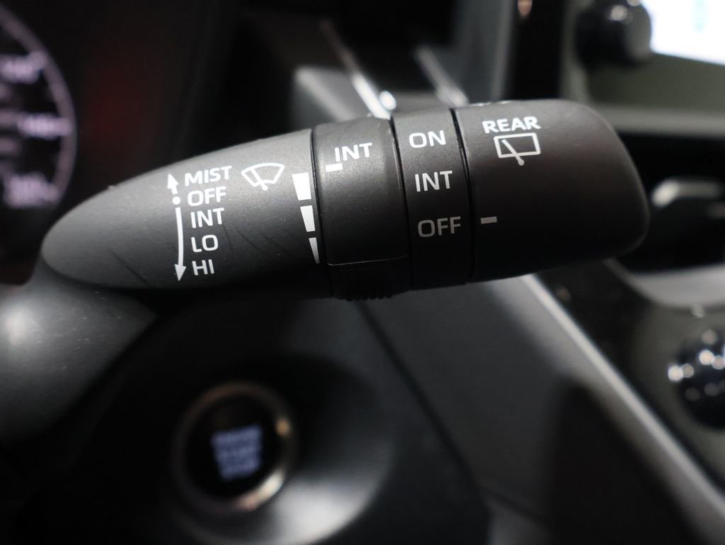 Used 2023 Toyota Corolla Cross LE w/ Moonroof Package image 38