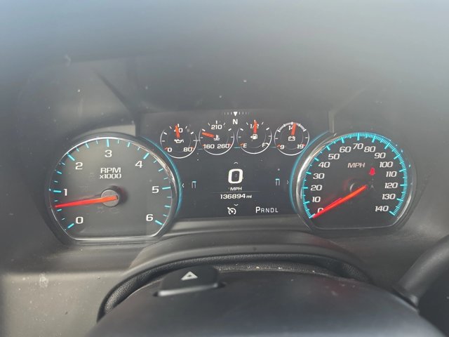Used 2019 Chevrolet Suburban Premier RWD image 11