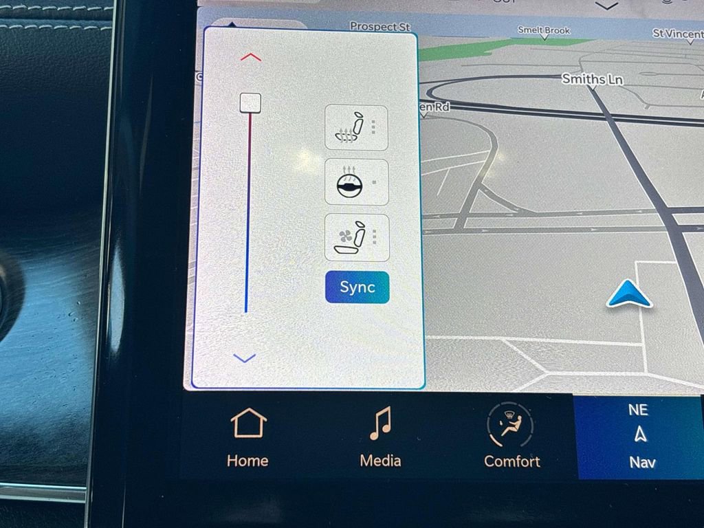 Used 2023 Jeep Grand Cherokee Overland w/ Luxury Tech Group IV image 22