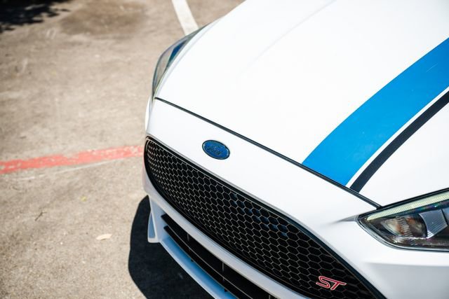 Used 2016 Ford Focus ST image 37