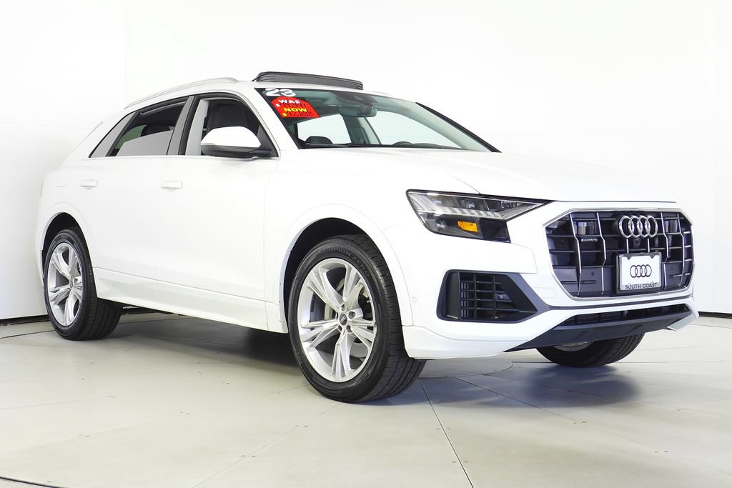 Used 2023 Audi Q8 Premium w/ Convenience Package AWD/4WD image 4
