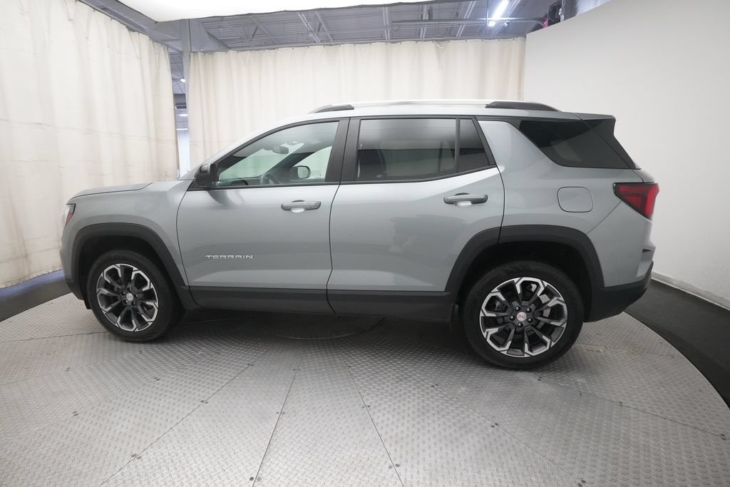 Used 2026 GMC Terrain Elevation w/ Elevation Premium Package AWD/4WD image 24