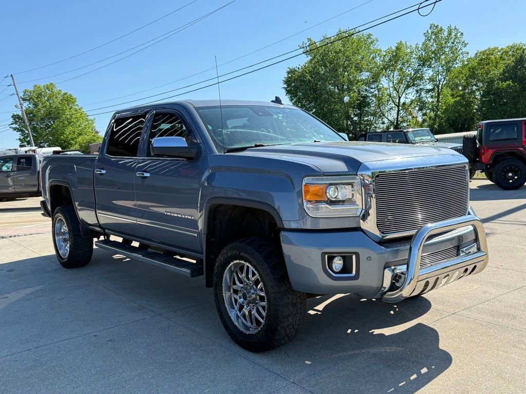 Used 2016 GMC Sierra 2500 Denali w/ Driver Alert Package AWD/4WD image 18