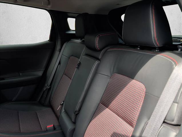 Used 2026 Nissan Kicks SR FWD image 21