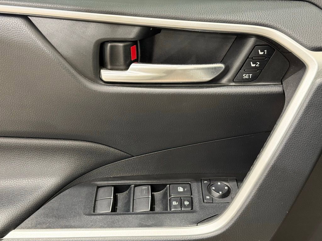 Used 2019 Toyota RAV4 XLE Premium w/ Cold Weather Package image 16