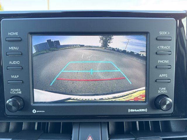 Used 2020 Toyota RAV4 LE AWD/4WD image 26