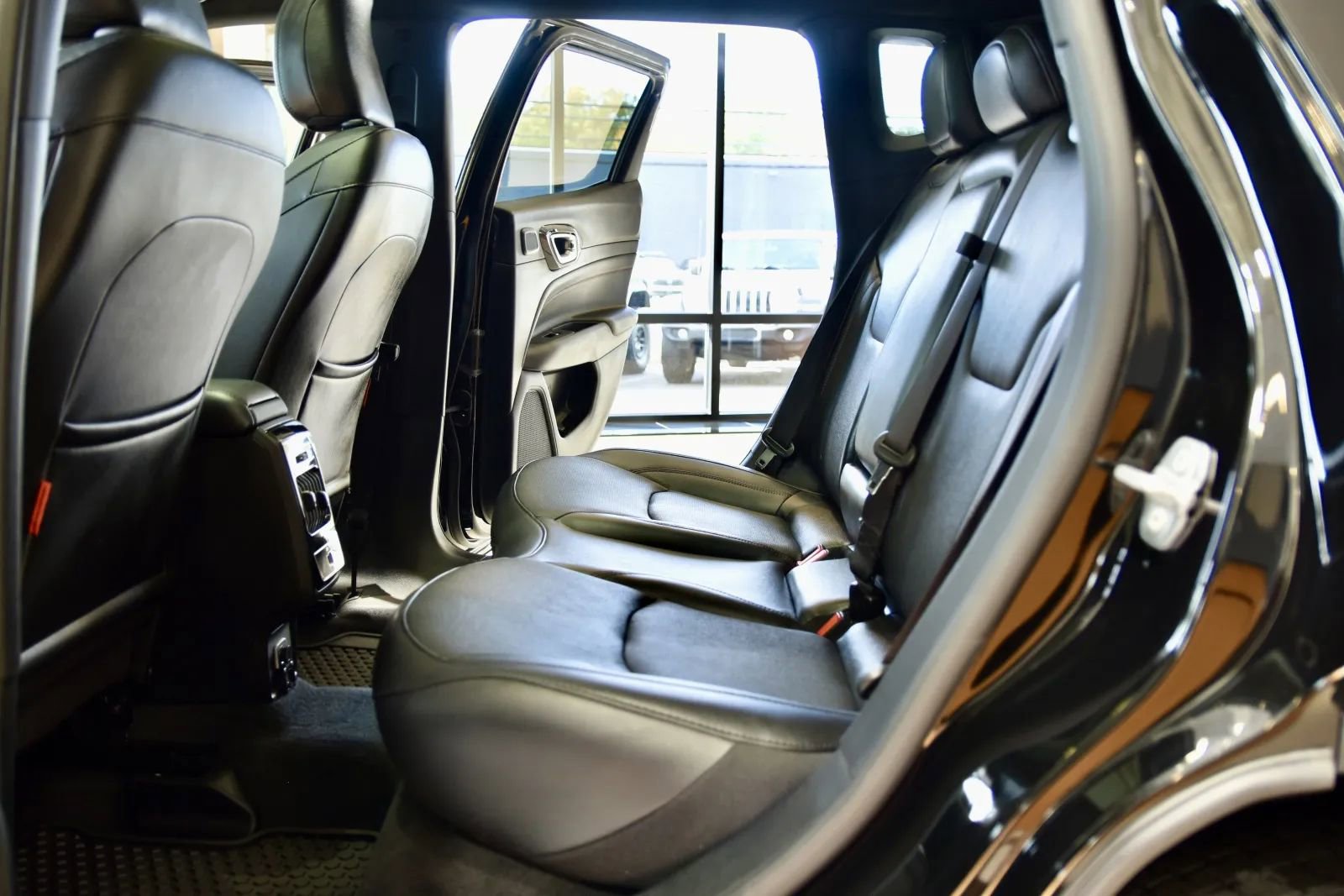 Used 2023 Jeep Compass Trailhawk w/ Trailhawk Elite Group image 21