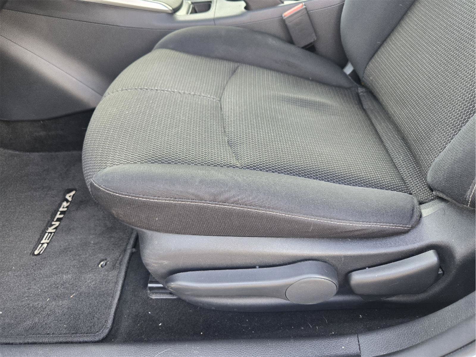 Used 2017 Nissan Sentra S FWD image 20
