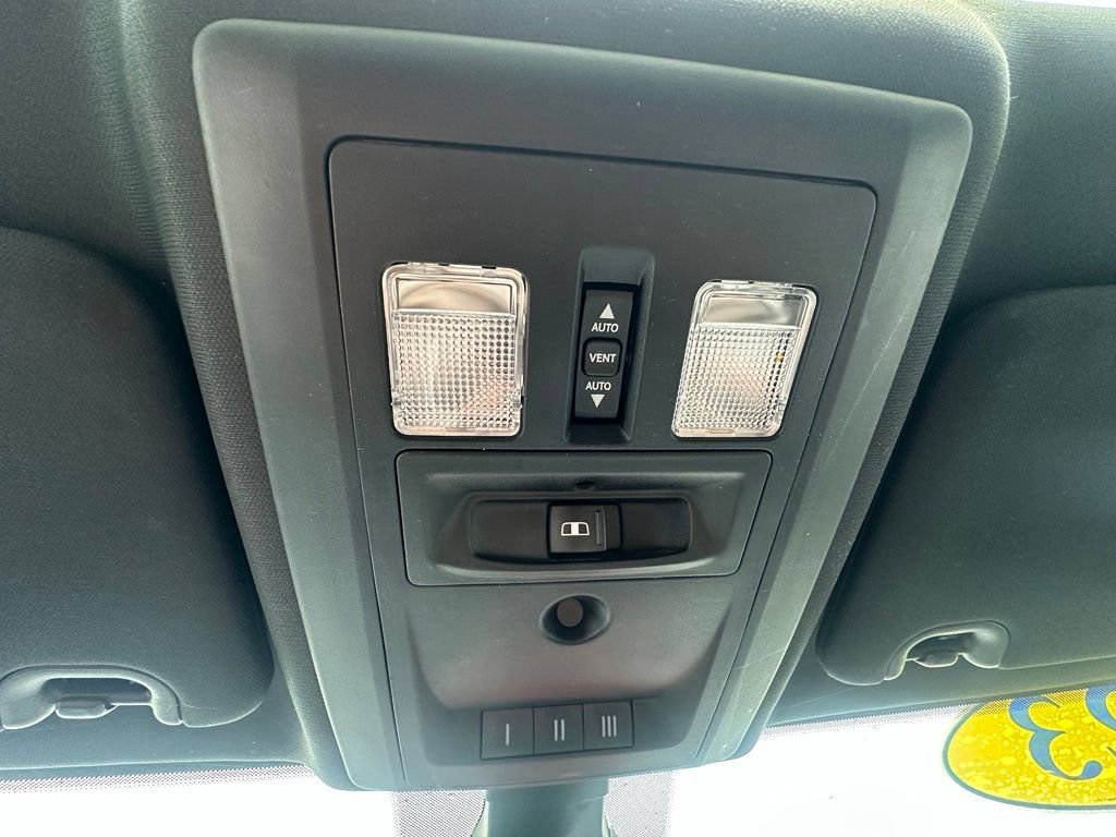 Used 2023 RAM 1500 Warlock AWD/4WD image 32