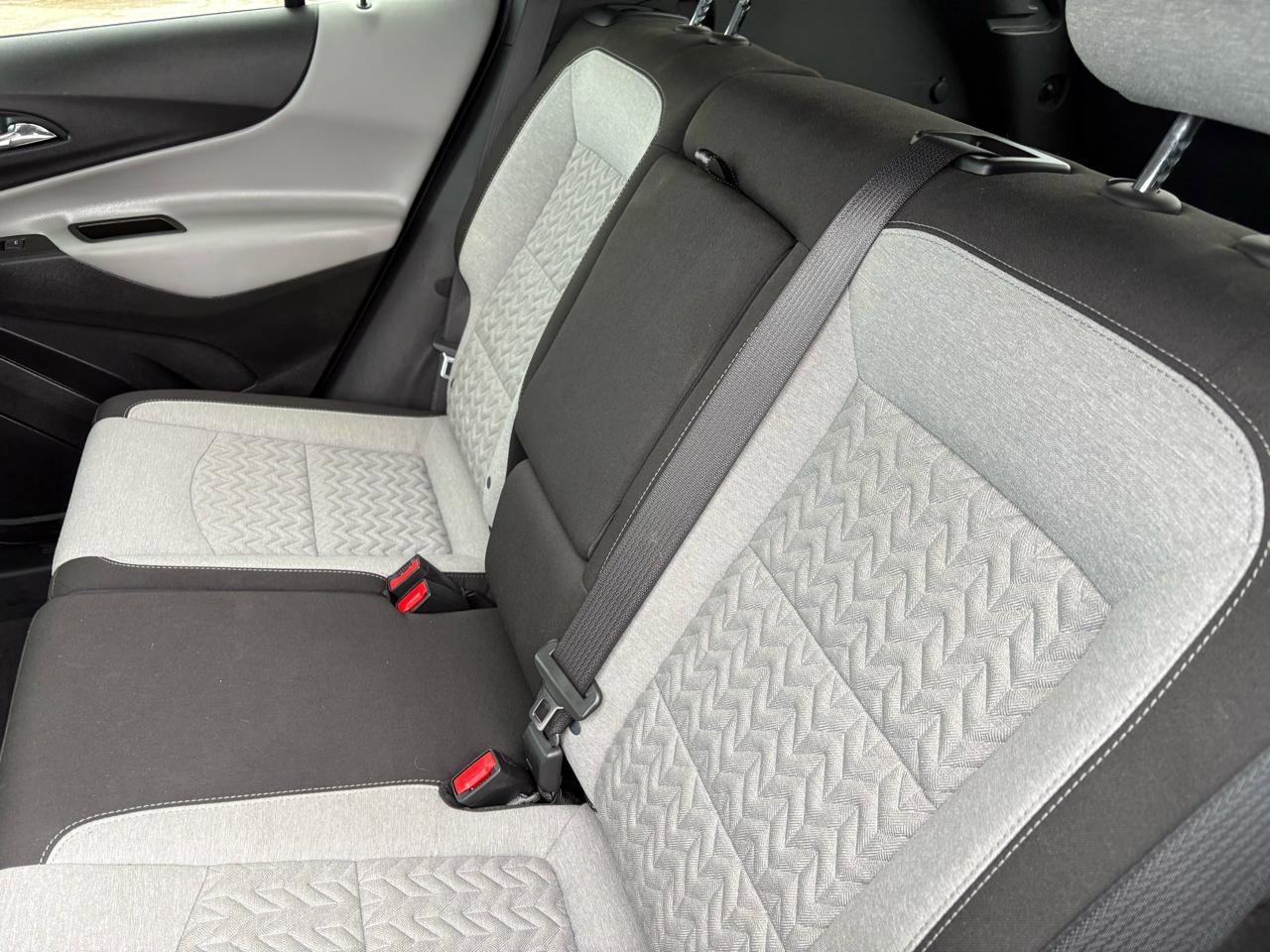 Used 2024 Chevrolet Equinox LS w/ LS Convenience Package image 34