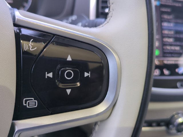 Used 2021 Volvo XC90 T8 Inscription w/ Advanced Package AWD/4WD image 19