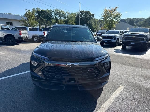 Used 2025 Chevrolet TrailBlazer RS w/ Convenience Package AWD/4WD image 3