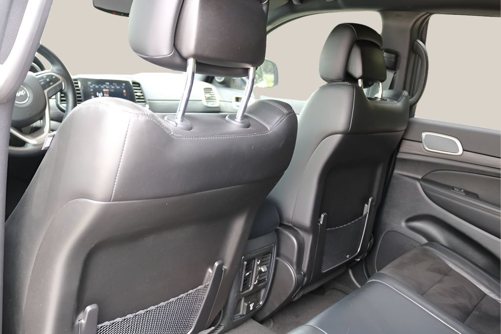 Used 2022 Jeep Grand Cherokee Laredo X RWD image 17