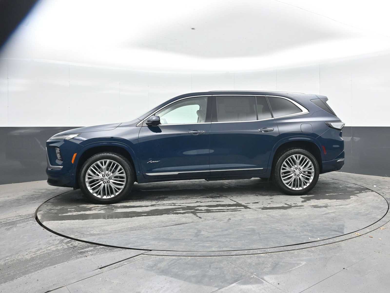 New 2027 Buick Enclave Avenir AWD/4WD image 4