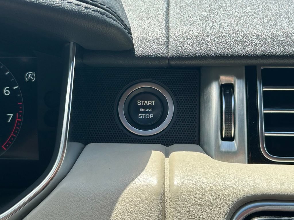 Used 2019 Land Rover Range Rover HSE AWD/4WD image 31