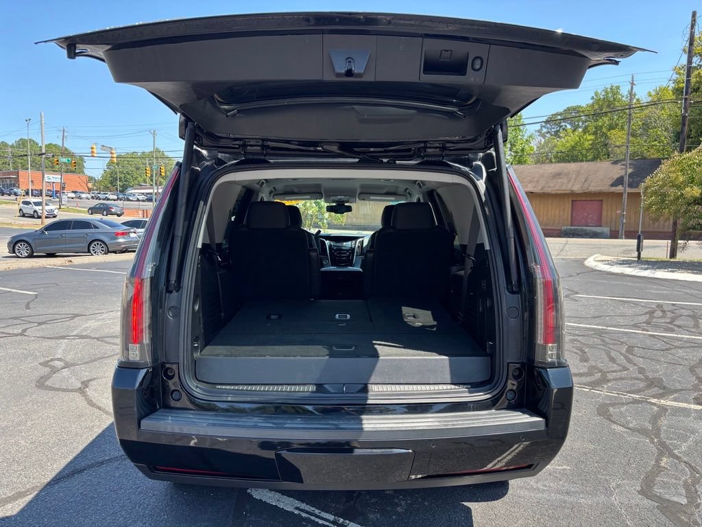 Used 2020 Cadillac Escalade 2WD image 11