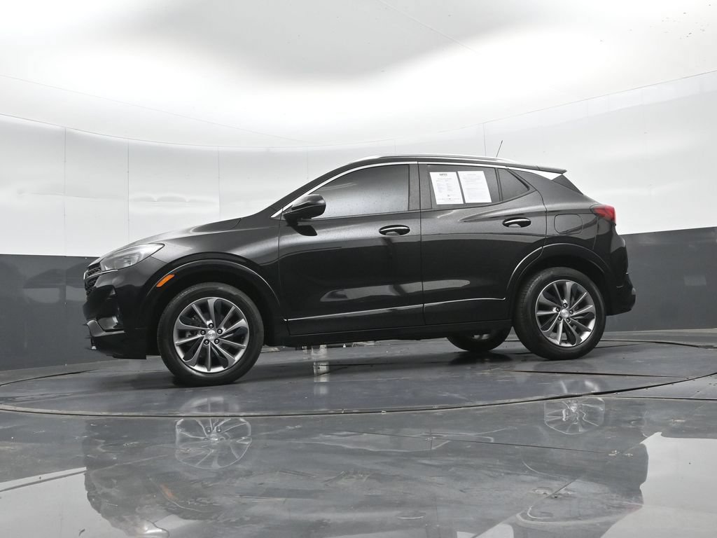 Used 2023 Buick Encore GX Select w/ Sport Touring Package FWD image 41