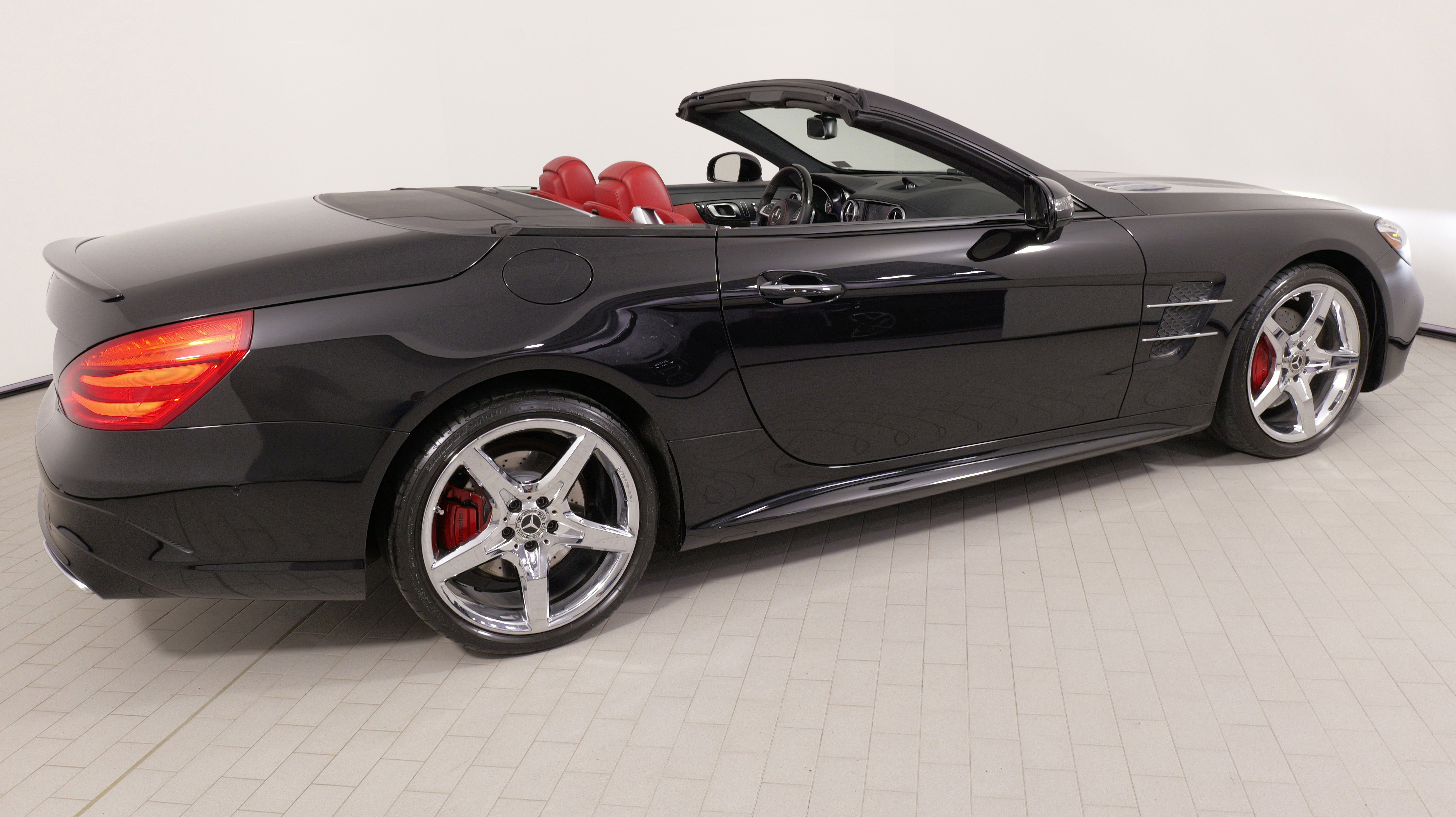 Used 2018 Mercedes-Benz SL 450 image 9