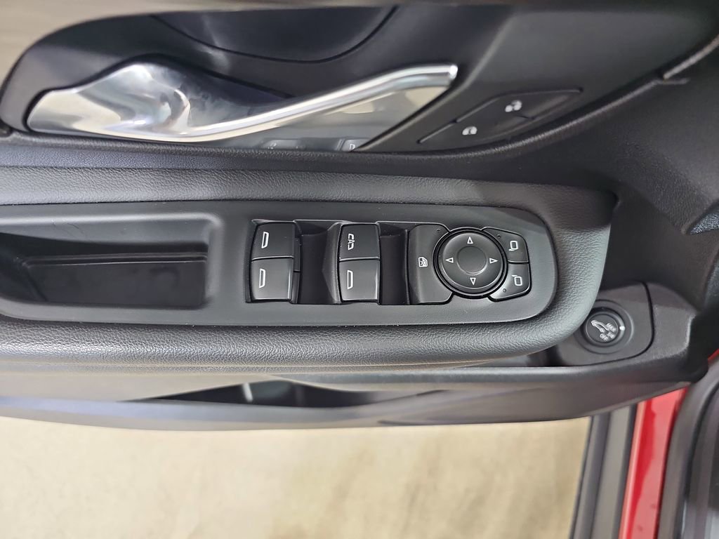 Certified 2023 GMC Terrain SLE w/ Driver Convenience Package FWD image 33