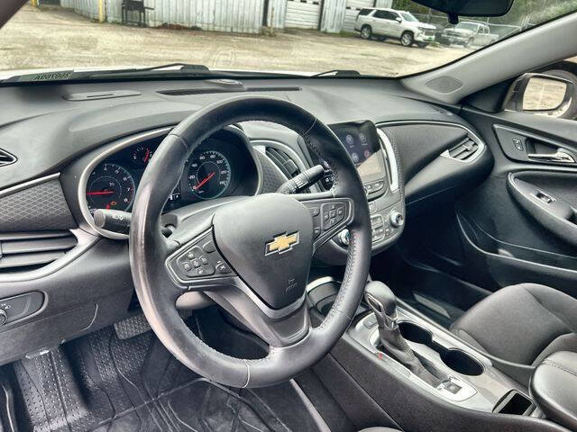 Used 2022 Chevrolet Malibu LT w/ Redline Edition image 11