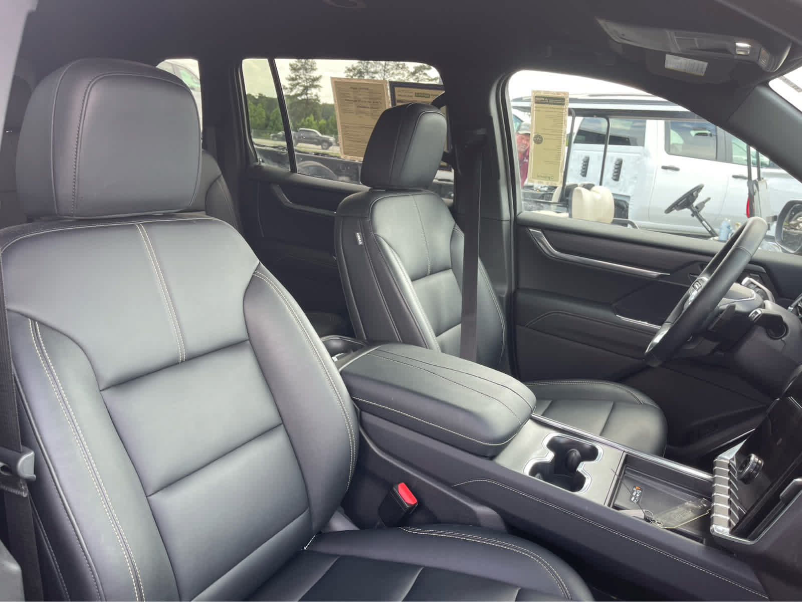 Used 2024 GMC Acadia Elevation w/ Luxury Package AWD/4WD image 27