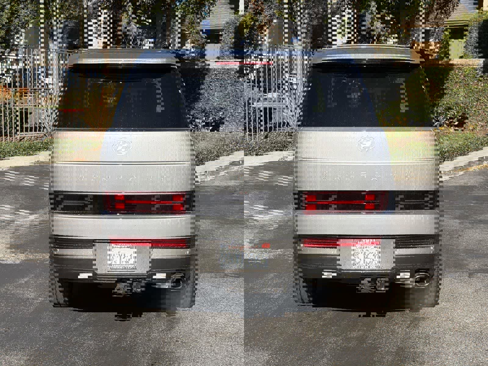 Certified 2025 Hyundai Santa Fe Limited w/ Tow & Go Package image 5