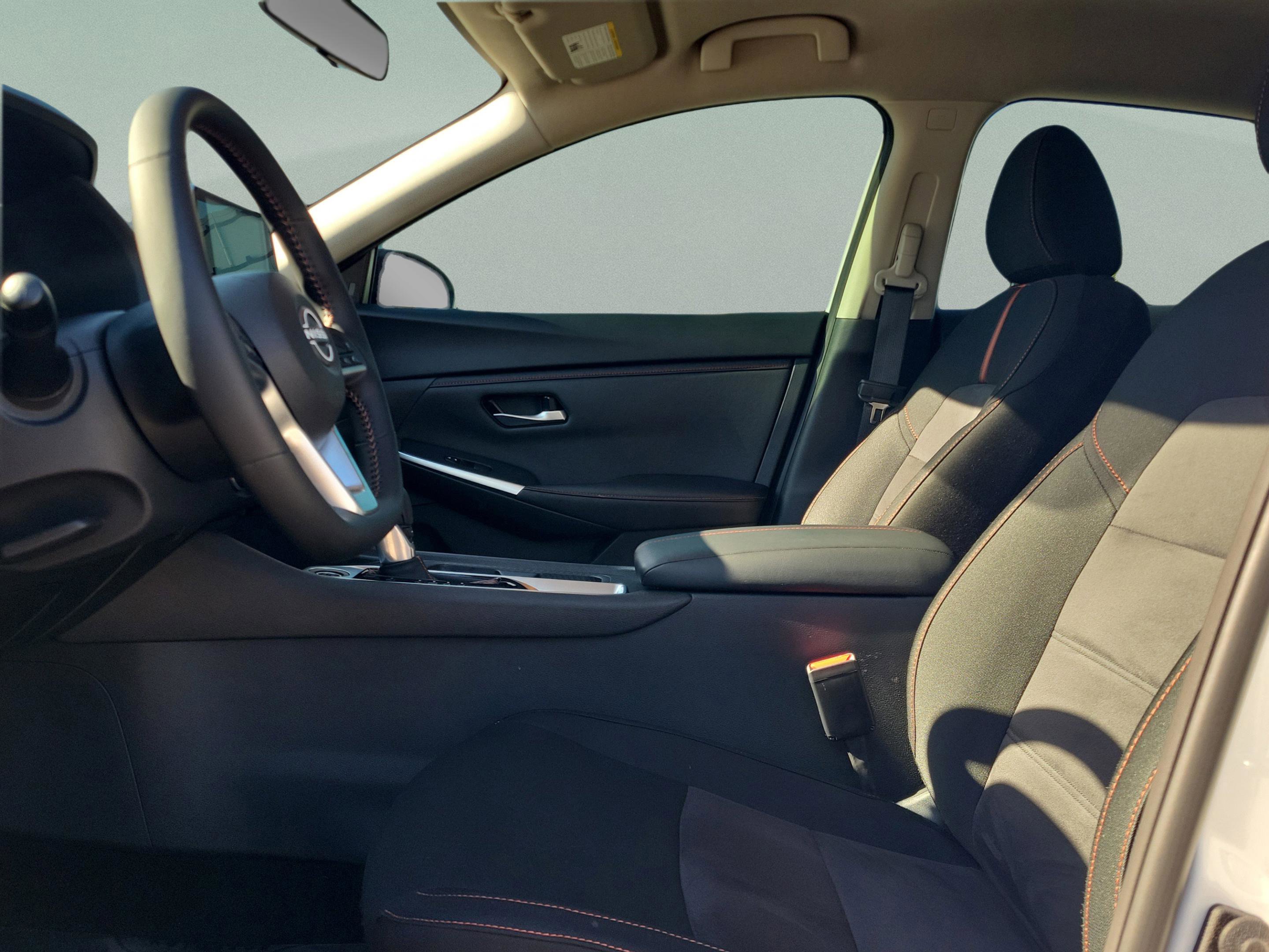 Certified 2025 Nissan Sentra SR image 21