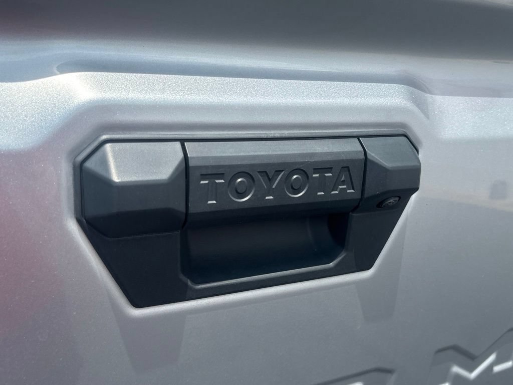 Used 2026 Toyota Tacoma TRD Off-Road AWD/4WD image 31