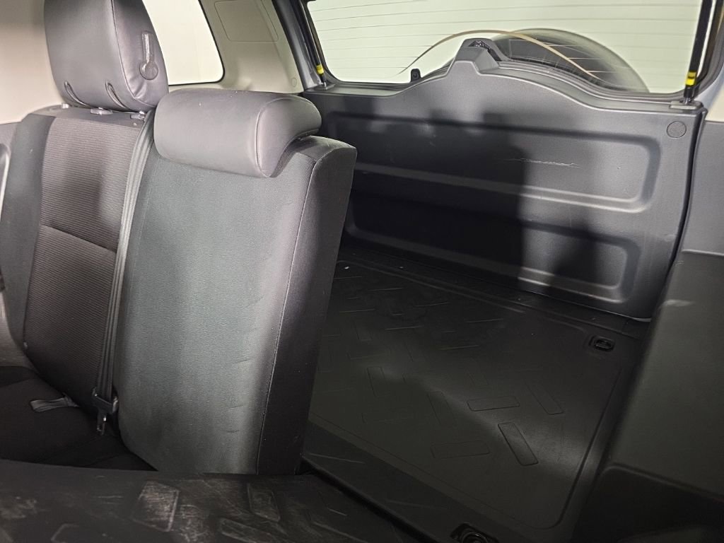 Used 2014 Toyota FJ Cruiser 4WD w/ Convenience Package image 17