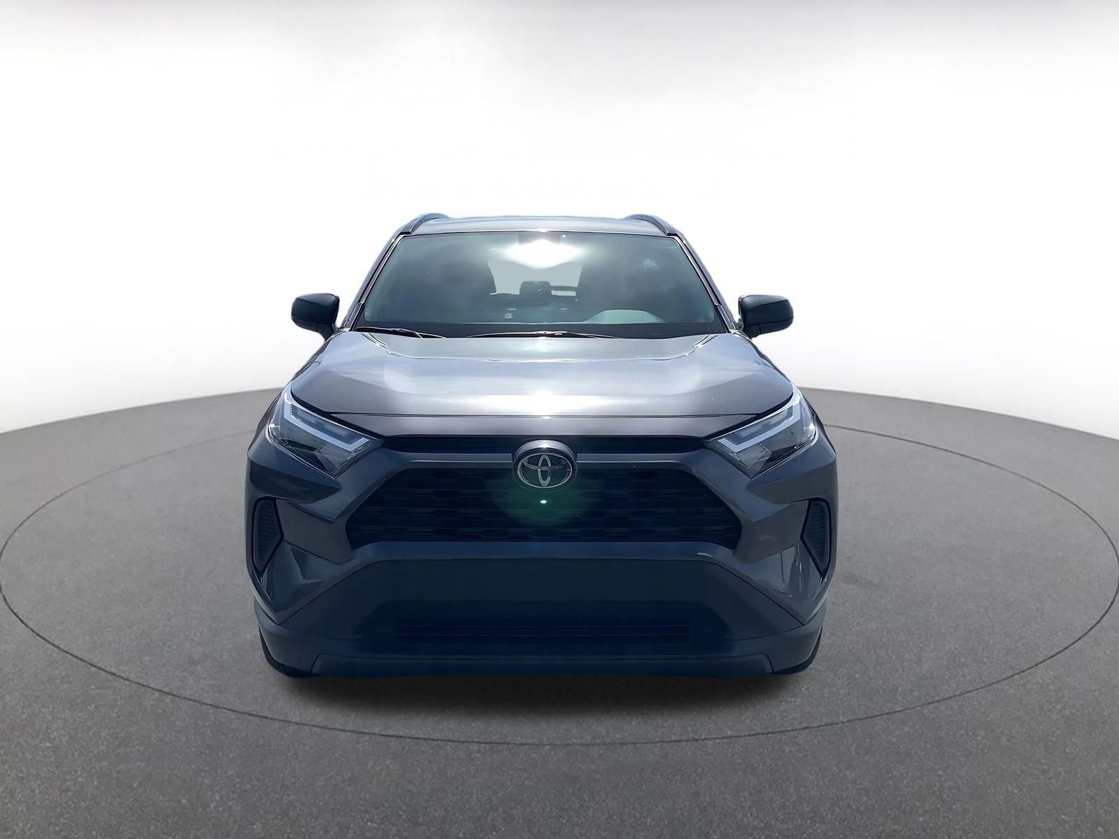 Used 2025 Toyota RAV4 LE image 4