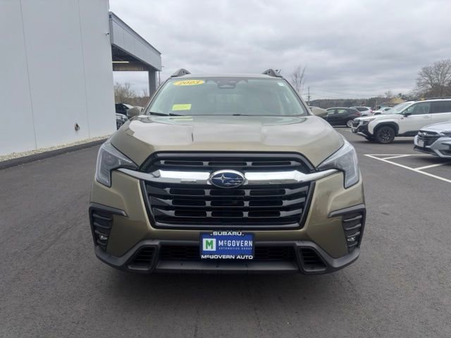 Used 2023 Subaru Ascent Limited AWD/4WD image 2