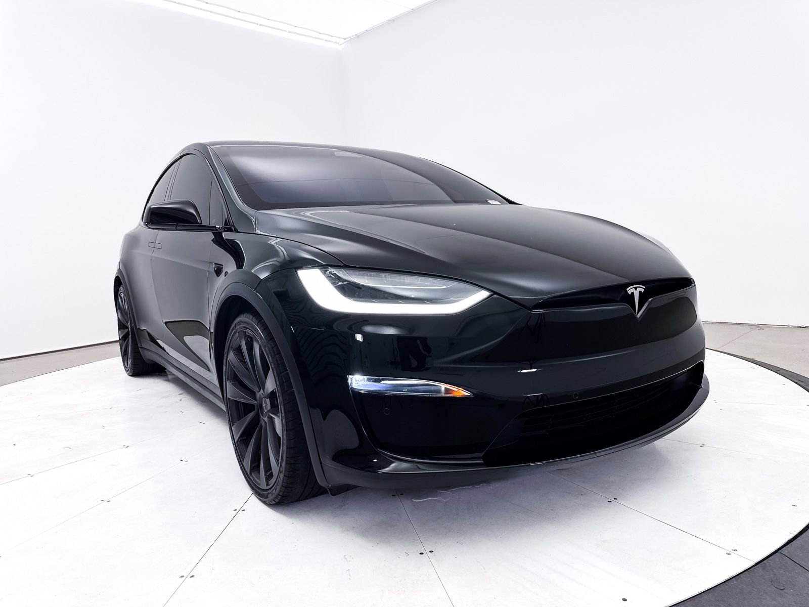 Used 2022 Tesla Model X Plaid AWD/4WD image 11