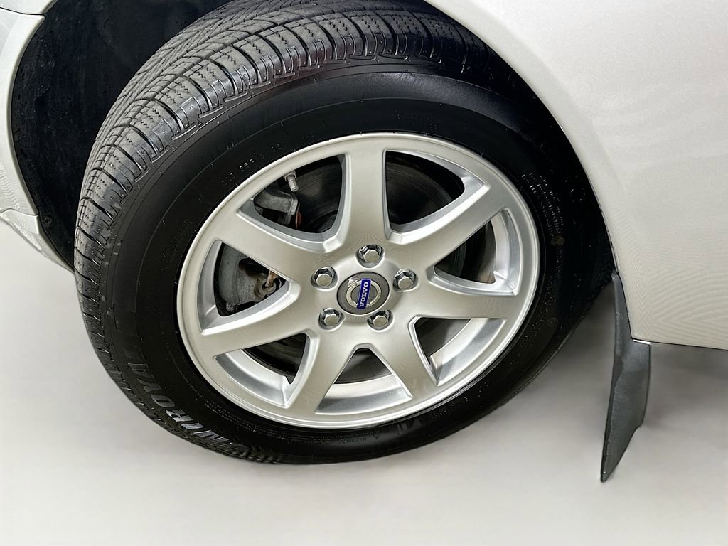 Used 2008 Volvo V70 image 23