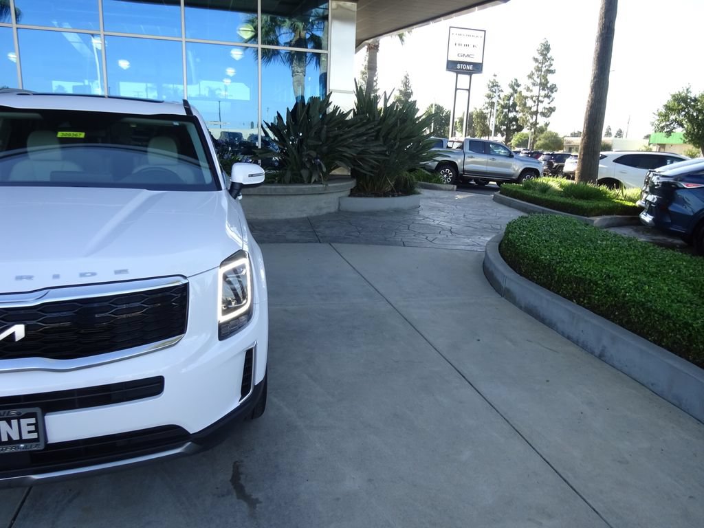 Used 2022 Kia Telluride S FWD image 33
