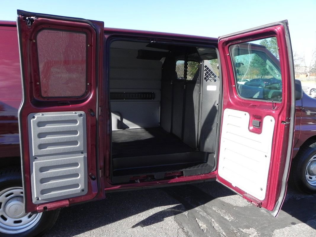 Used 2006 Ford E-150 and Econoline 150 image 17