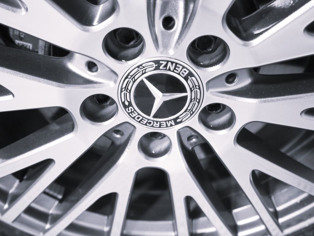 Certified 2025 Mercedes-Benz CLA 250 4MATIC image 8