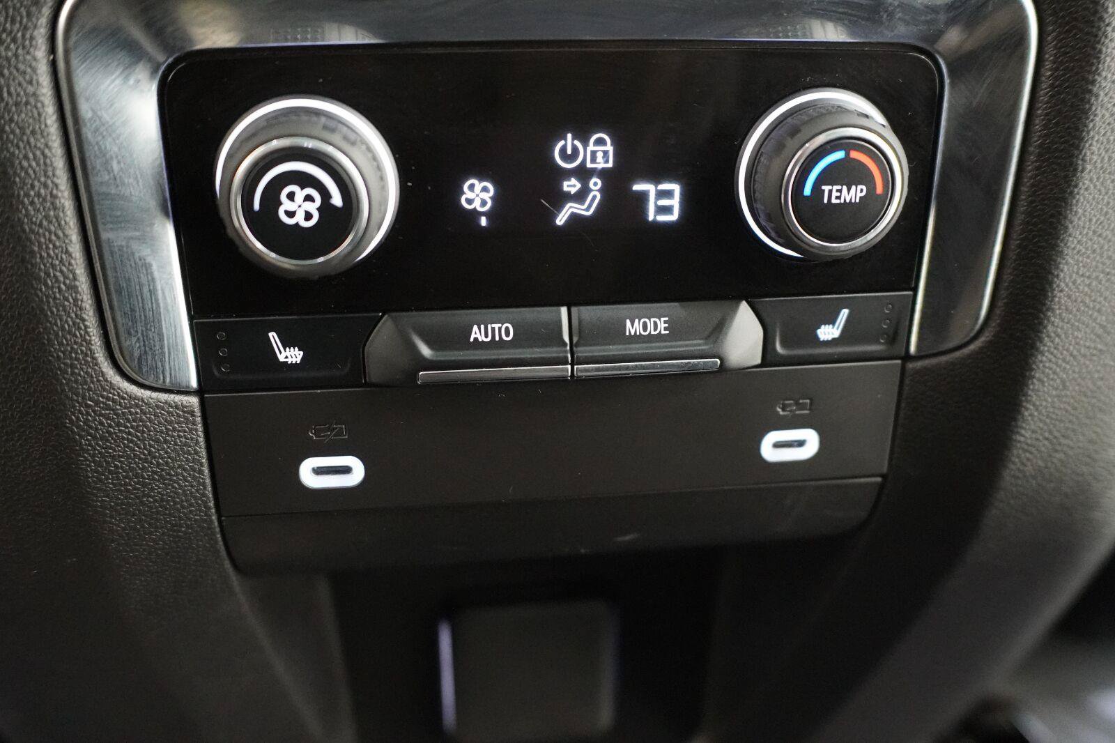 Used 2024 Chevrolet Tahoe RST w/ Luxury Package RWD image 28