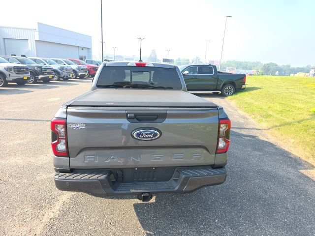 Used 2026 Ford Ranger Lariat w/ FX4 Off-Road Package AWD/4WD image 4