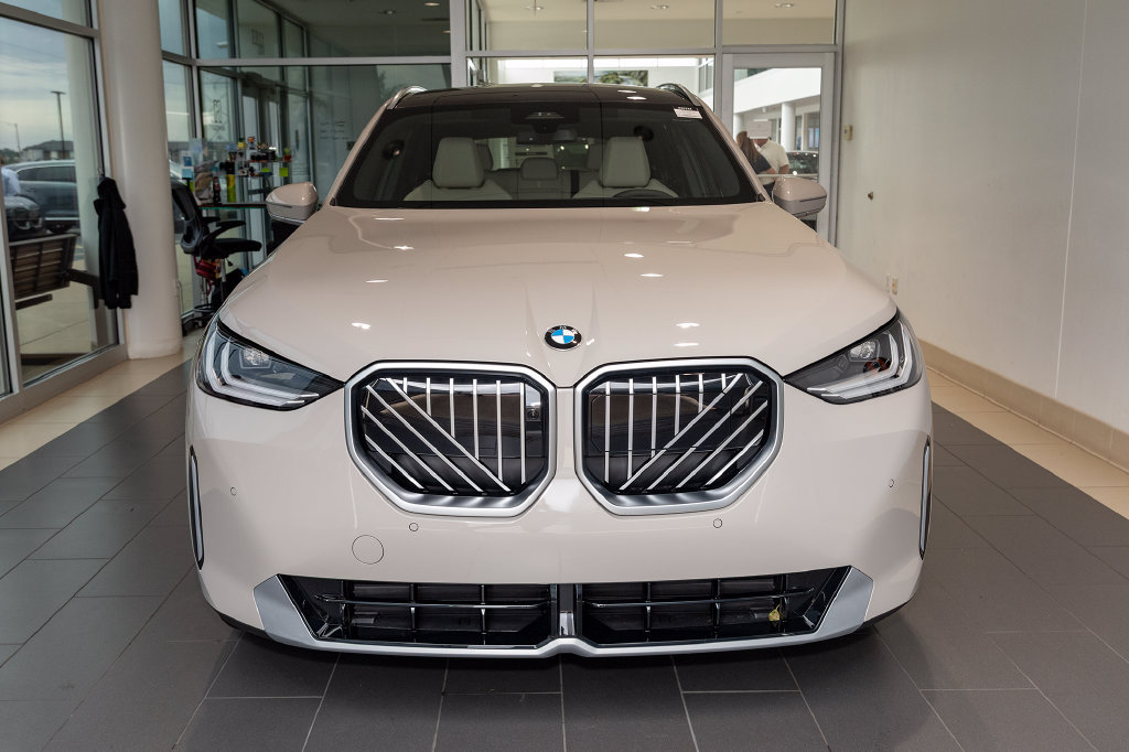 Used 2026 BMW X3 xDrive30i w/ Premium Package AWD/4WD image 10