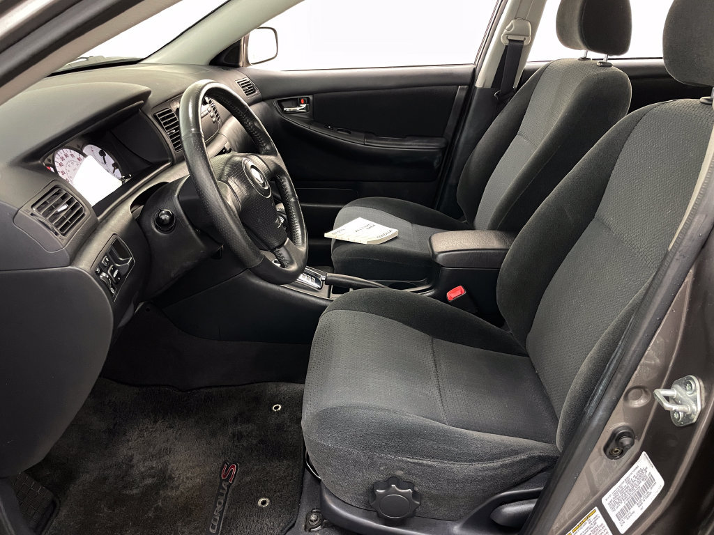 Used 2004 Toyota Corolla CE FWD image 5