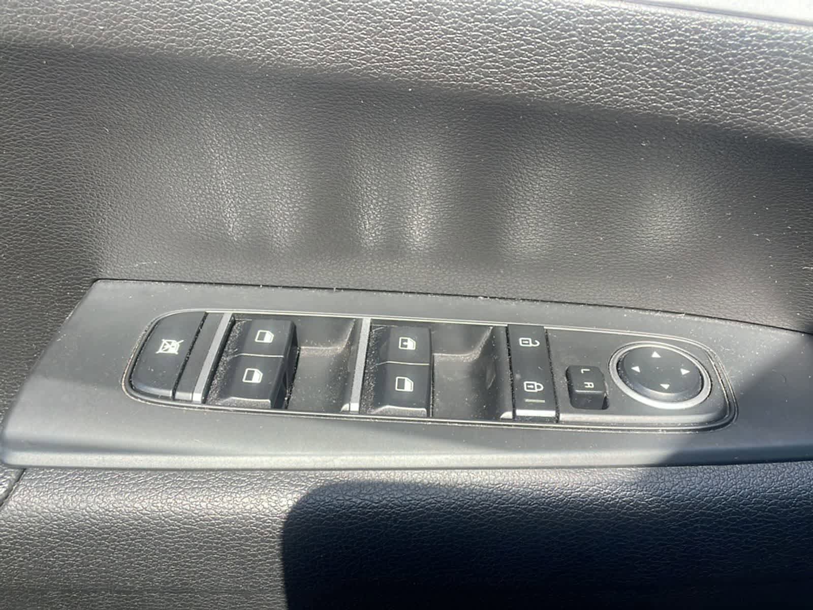 Used 2023 Kia Forte LXS w/ LXS Technology Package FWD image 13