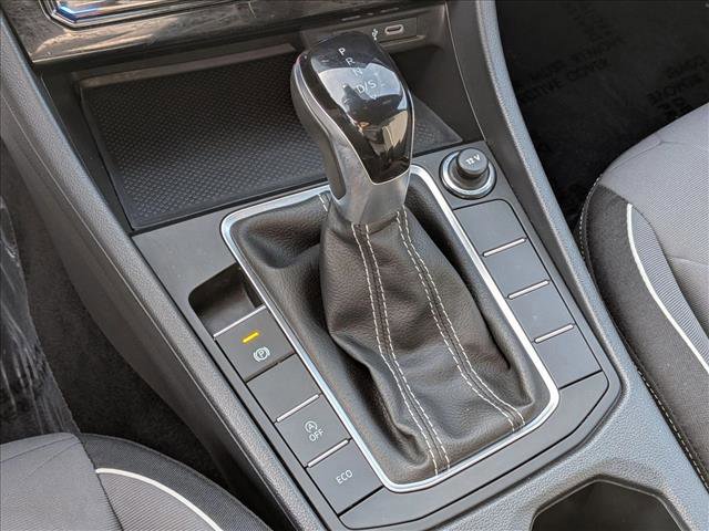 Used 2025 Volkswagen Jetta Sport image 12