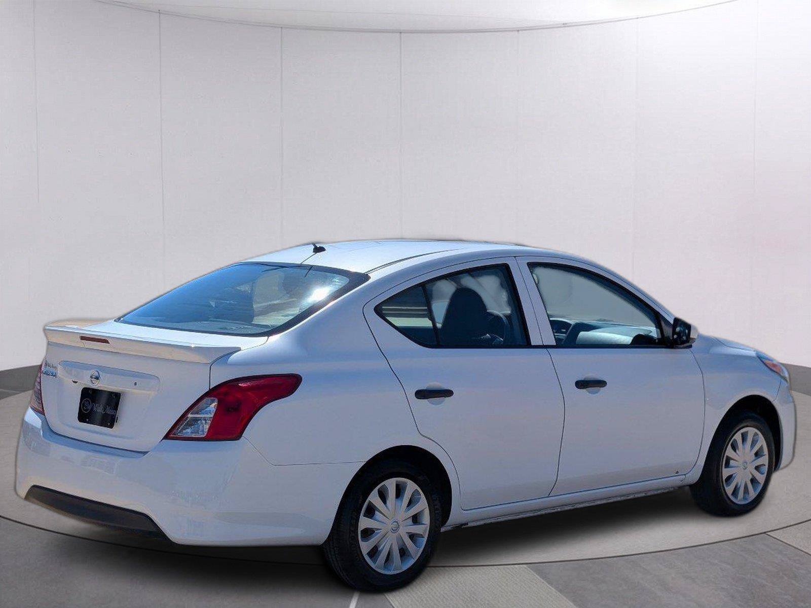 Used 2019 Nissan Versa S Plus FWD image 7